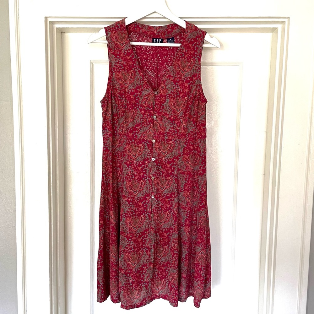 Vintage 90’s fit and flare style floral dress